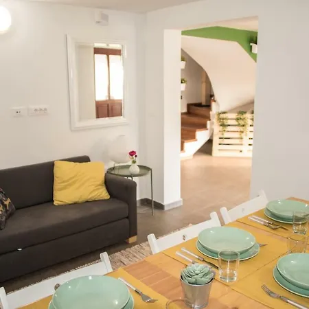 Appartamento 3-bedroom With Garden And Free Parking Lubiana